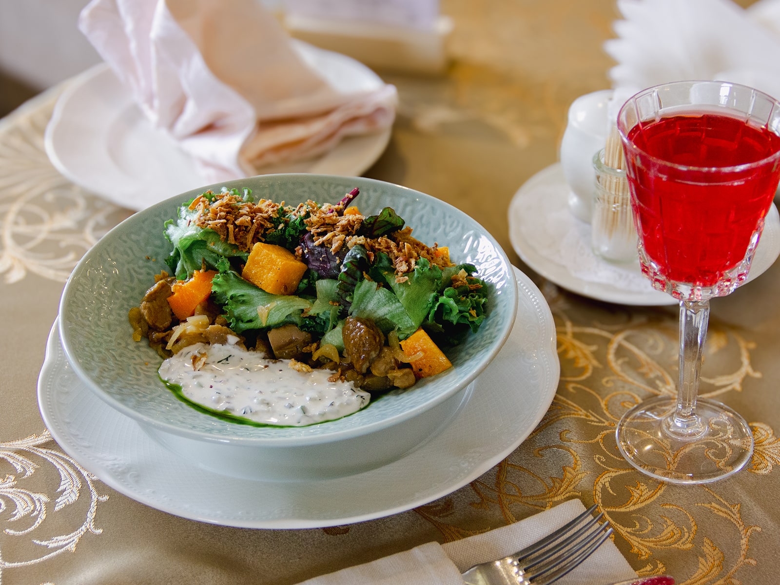 Постные блюда в ресторане Суздаля: Традиции и современность